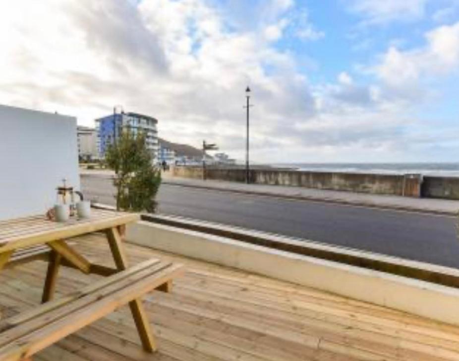 Westward Ho! Beachfront Luxury For 2 Exteriér fotografie